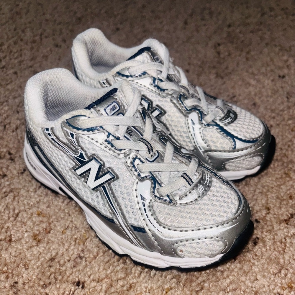 Toddler New Balance 740 Kids' White, Navy, and Silver Sneakers, US9